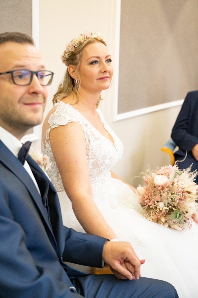 Standesamt Schleswig Holstein
meine Hochzeitsfotografin Brautpaar Fotoshooting Reportagebegleitung Hochzeitsfotograf
